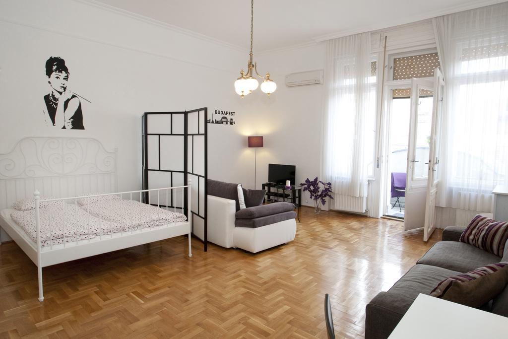 Alice Apartment บูดาเปสต์ ห้อง รูปภาพ